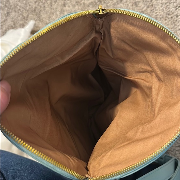 Hobo Fern Messenger Crossbody Bag - Picture 7 of 9